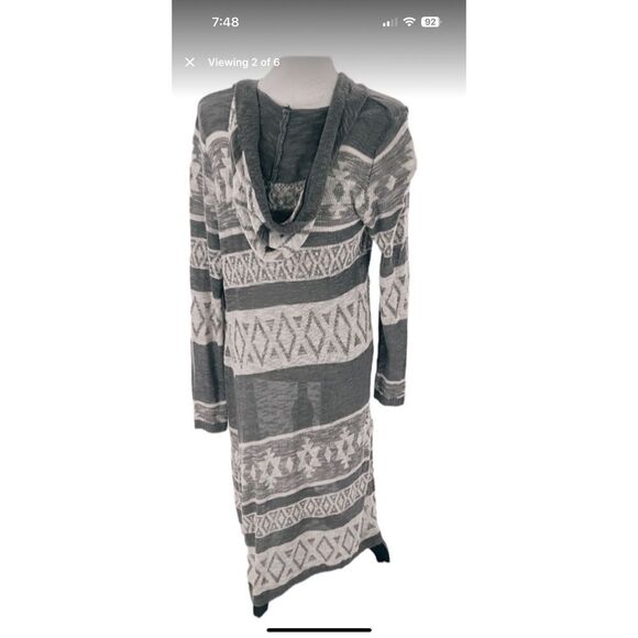 Gray Aztec Pattern Hooded Cardigan size medium - Picture 2 of 9